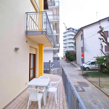 Condominio Carnelos Holiday home Lido di Jesolo
